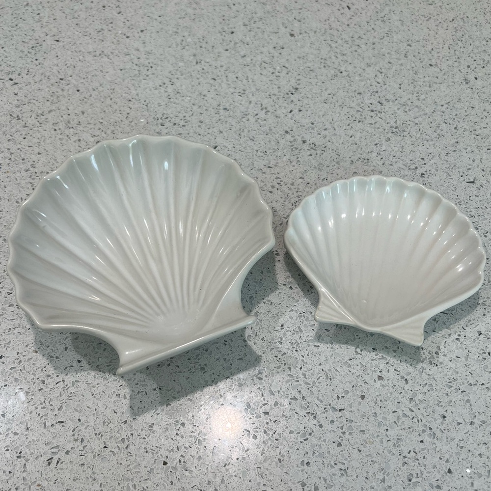 Set of 2 Vintage Scallop Shell Ceramic Dishes - Made in Japan